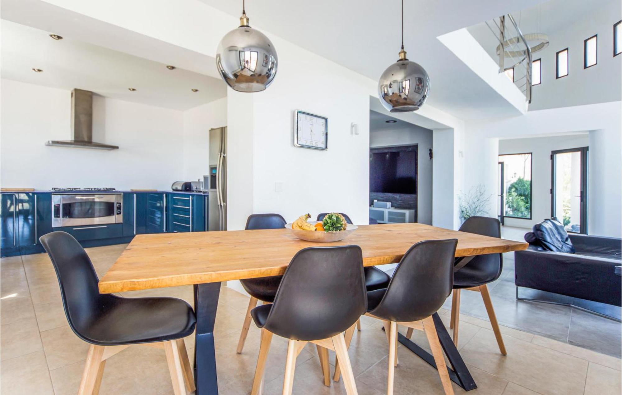 Amazing Home In Ador With Kitchenette Kültér fotó